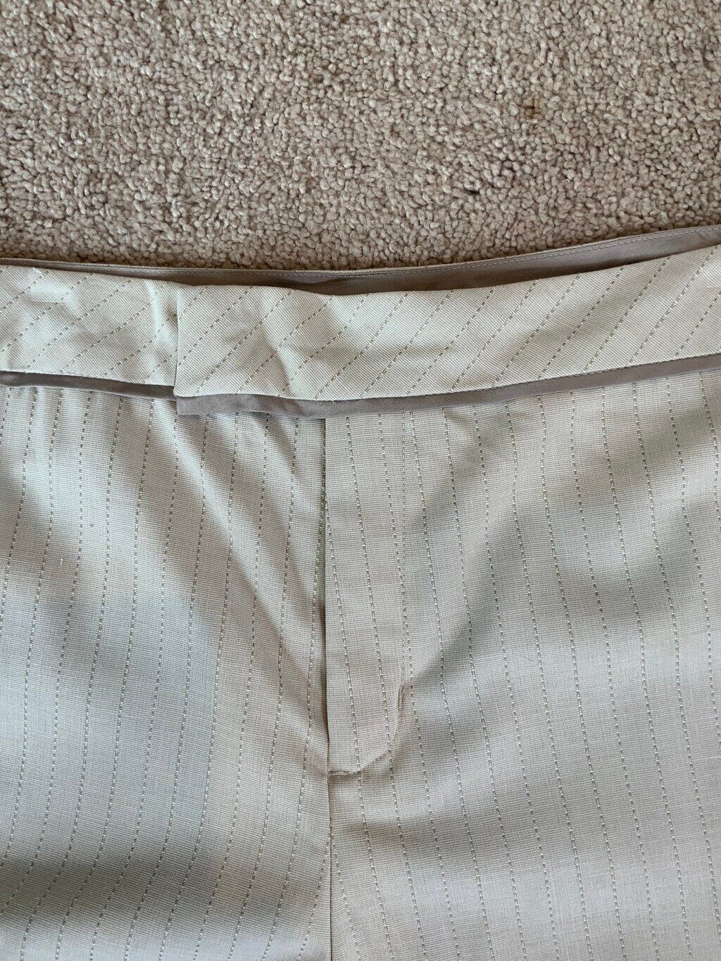 Picture 2 of 11