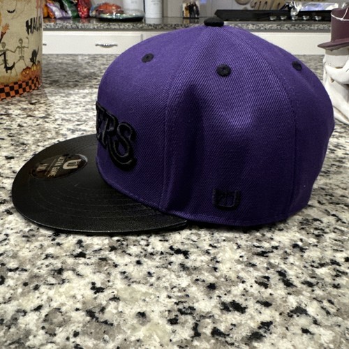 Los Angeles Lakers Men’s NBA SnapBack Adjustable Hat Cap Purple Black Ultra Game - Picture 3 of 13