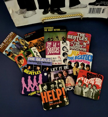 Beatles 12 Albumcover Magnete in Sammlerdose 2012, Rolling Stone Liedbuch - Bild 6 von 6