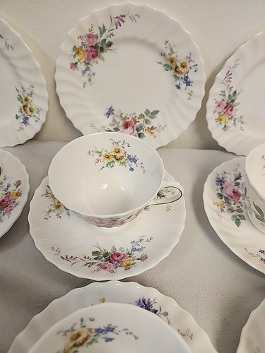 Arcadia Royal Doulton Bone China 8 tazas platillos platos de postre crema de azúcar - Imagen 4 de 15