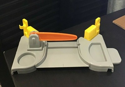 2001 Fisher Price Little People Parking Garage Airport Stop Gate