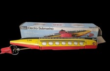 SCHUCO 5552 ELECTRO SUBMARINO SUBMARINE WITH BOX