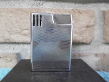 VINTAGE SCRIPTO JAPAN CHROME ELECTRIC BUTANE CIGARETTE LIGHTER. SPARKS!