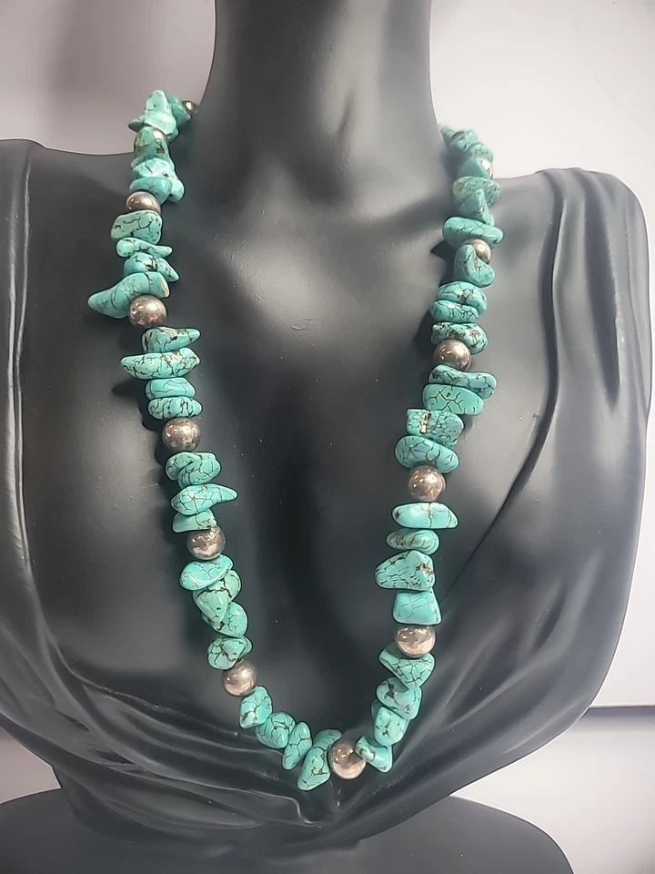 Collar vintage de cuentas de piedra turquesa Howlite Foto 2 de 4