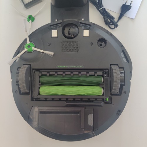 iRobot Aspirapolvere Roomba i3 - Foto 3 di 4