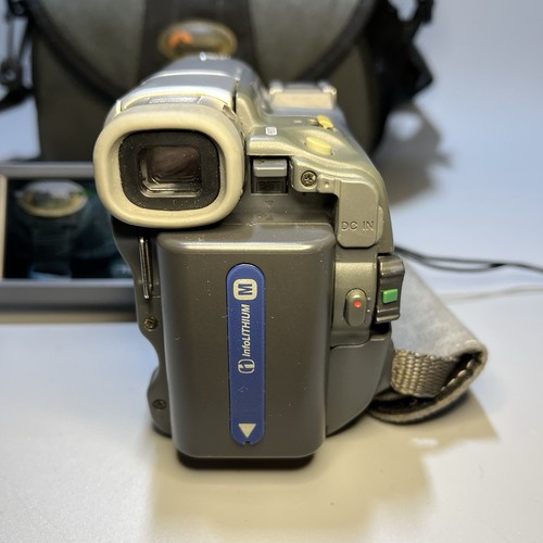 Sony DCR-HC14E Mini DV Camcorder - Silver - Case - Picture 5 of 16