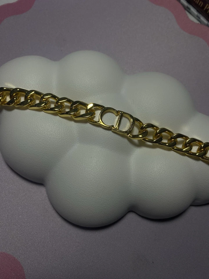 Auténtico brazalete cadena icono CD latón CHRISTIAN DIOR tono dorado Foto 2 de 4