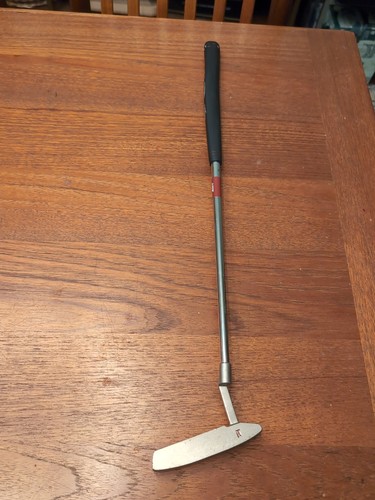 Nike Tiger Woods TW 23.5" Youth Kids Junior Golf Putter Red Dot Right Handed RH - Picture 1 of 7
