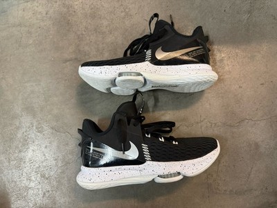 Size 9 - Nike LeBron Witness 5 Black Metallic Silver