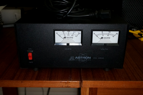 Alimentatore/Contatore Amplificatore Lineare Astron RS-35M