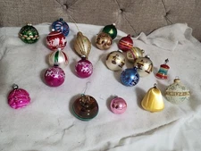 20 Vntg Christmas Ornaments Glass/plastic/silk 2-6" Various Brands/Materials/Siz