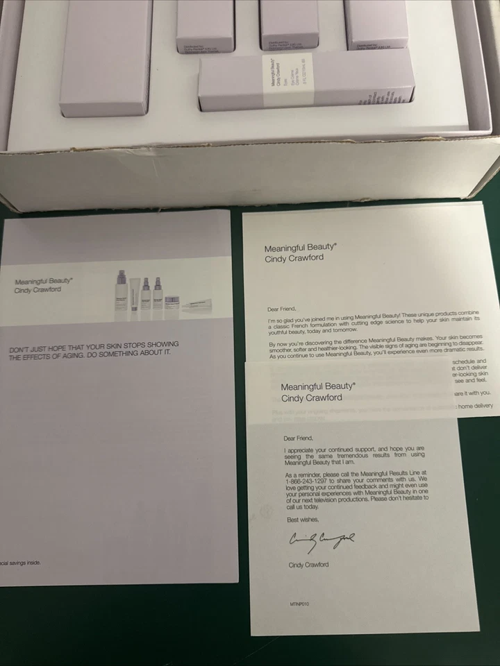 Mascarilla de limpieza Meaningful Beauty 5 Cindy Crawford mantenimiento 2 ojos NUEVA EN CAJA Foto 3 de 4