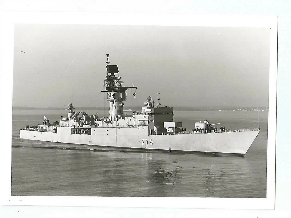 PHOTO ESPAGNE MARINE DE GUERRE BATEAU NAVIRE F 74 ASTURIAS - Photo 1/2