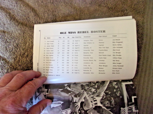 1980-81 OLE MISS BASKETBALL MEDIA GUIDE Yearbook SEAN TUOHY THE BLIND SIDE 1981 - 第 9/19 張圖片