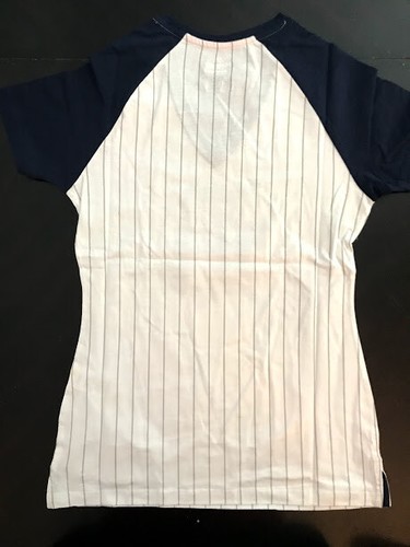 Detroit Tigers NEW Women's Small V-Neck Tee . MLB Baseball T-Shirt NWT Fan Game - Picture 4 of 4