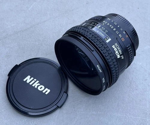 Nikon AF Nikkor 20mm F2.8 D Camera Lens Wide Angle Auto Focus Japan