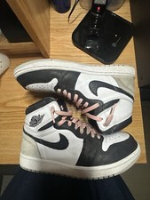 Size 10.5 - Jordan 1 Retro OG High Stage Haze