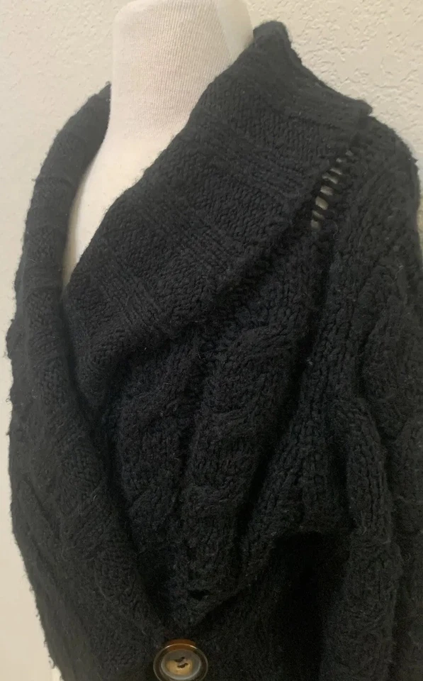 VTG Free People Sz M Black Wool Chunky Knit Cropped Cardigan Wrap Sweater Button