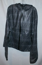 IVIVVA HIT THE FIELD JACKET RAINCOAT SIZE 12 BLACK PRINT LOGO FRONT ZIP