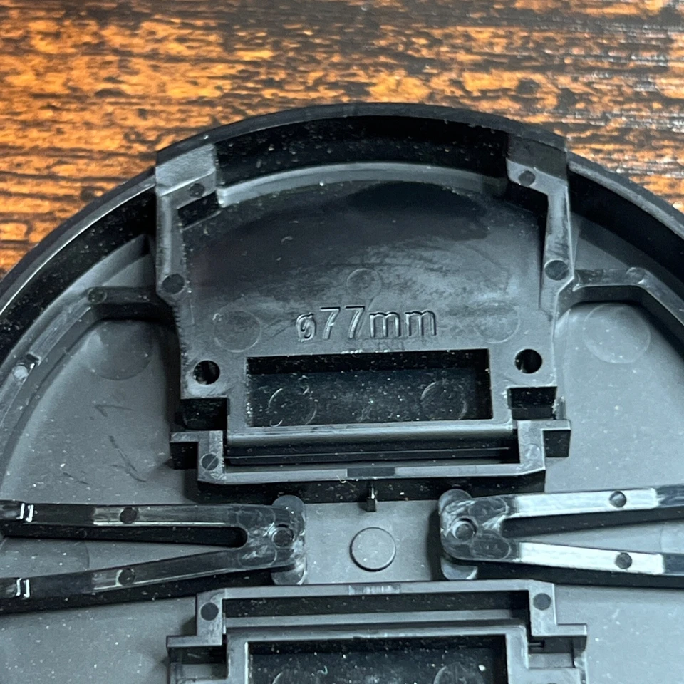 Zeiss 77mm Front Lens Cap Sony ALC-F77Z Alpha SLR **BONUS** Screw In Metal Hood - Image 4 of 4