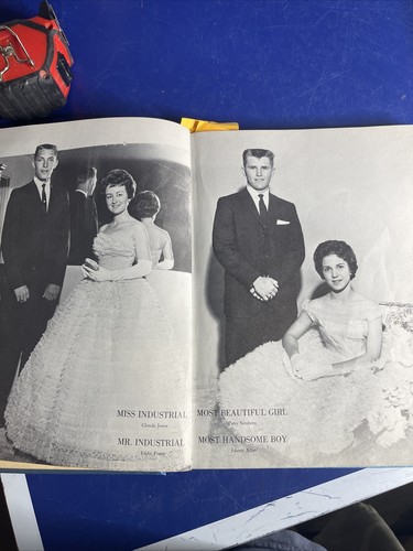 1962 Industrial High School Yearbook - Vanderbilt Texas - hard cover Derrick - Picture 5 of 10