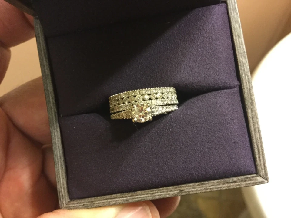 SCOTT KAY 14K 金色女式钻石婚戒套装 5 码 IGI CERT Appraisal — 第 4/4 张图片