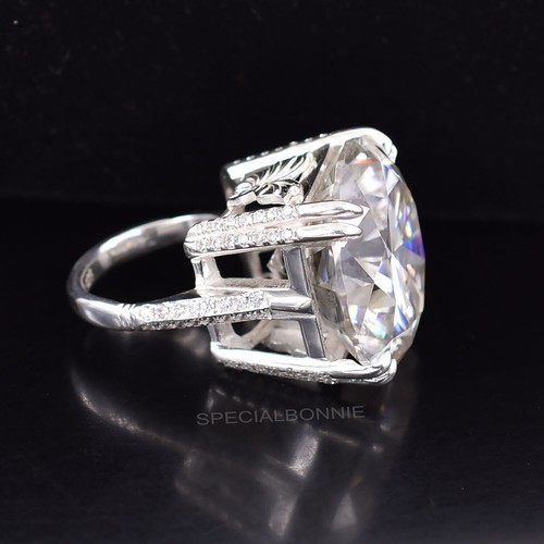 HUGE Certified 55.80 Ct White Diamond Ring With Accents ! FREE Diamond Studs - Picture 4 of 14