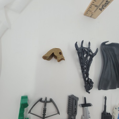 Large Action Figure Weapon & Gear Lot 20+ pcs Mixed Fodder Parts Custom AS IS - Picture 10 of 10
