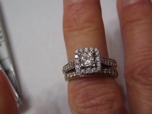 Leo Diamond Engagement Ring Wedding Band Set 1 06 Ctw Wg 5 Si1 E Image Is Loading Leo Diamond Engagement Ring Wedding Band Set 1