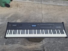 Alesis QS8.1 Keyboard 88 Weighted Keys Read Description
