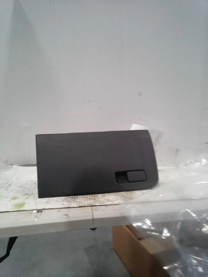 2019 Hyundai Accent Glove Box Silver 4DR Used OEM Part 5030747 - Image 2 of 4