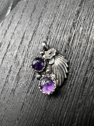 Navajo Sterling Silver Amethyst Necklace Pendant Squash Flower - Picture 5 of 6