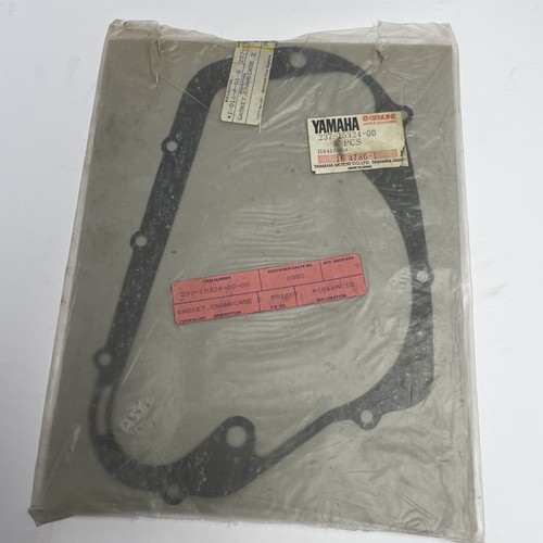 New OEM Yamaha 237-15324-00-00 Crankcase Cover Gasket NOS - Picture 1 of 2