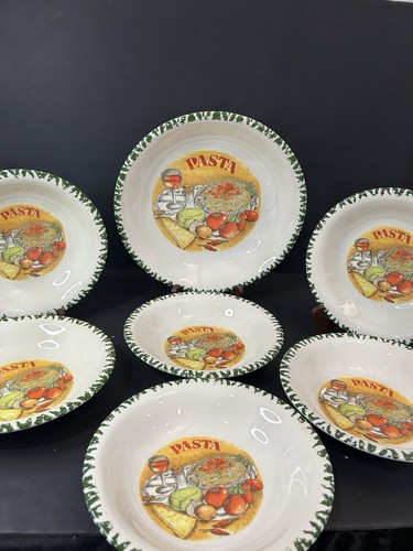 1980s C.M.S Set of 7 Hand painted Italy Pasta Bowls One 11.25” And Six 8.25” - Bild 2 von 12