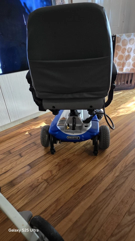 Silla eléctrica Smartie, azul Foto 3 de 4