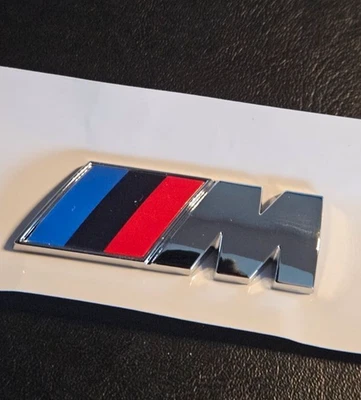 logo M latéral BMW M sport neuf très bonne qualité 45mmx15mm