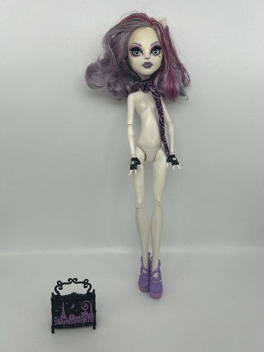 Monster High 2011 Catrine DeMew Scaris City Of Frights Puppe Mattel ohne Schwanz