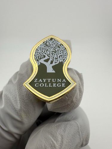 ZAYTUNA COLLEGE Enamel Lapel Pin - Picture 3 of 9