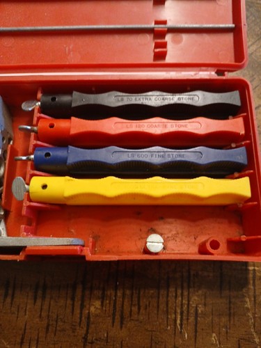 Lansky Deluxe Knife Sharpening System Kit with Clamp, Stones & Honing Oil - Bild 4 von 4