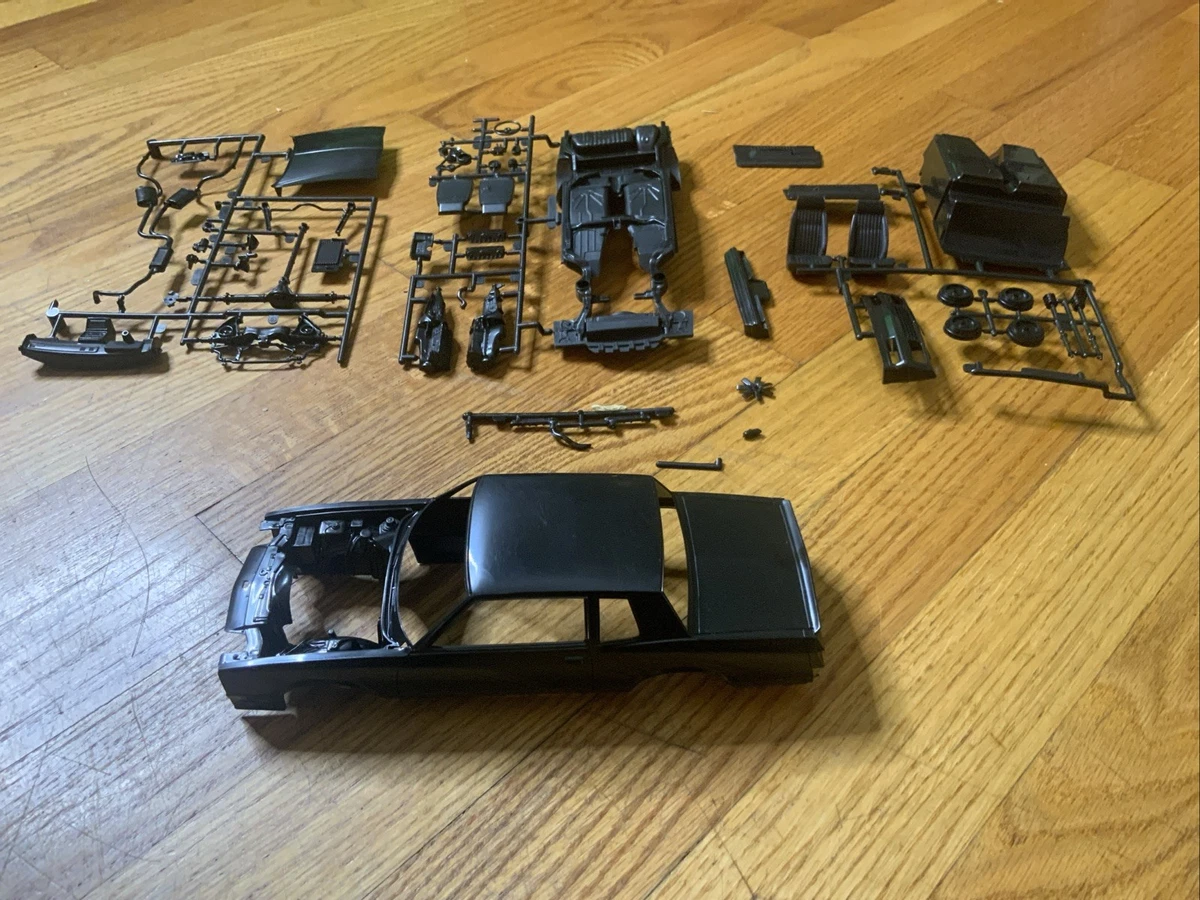 Vintage Monogram 1986 Chevy Monte Carlo SS Body & Parts Incomplete