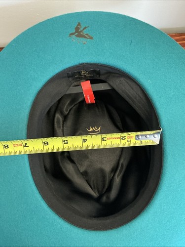 Lavish Blanc Green Hat - Picture 12 of 13