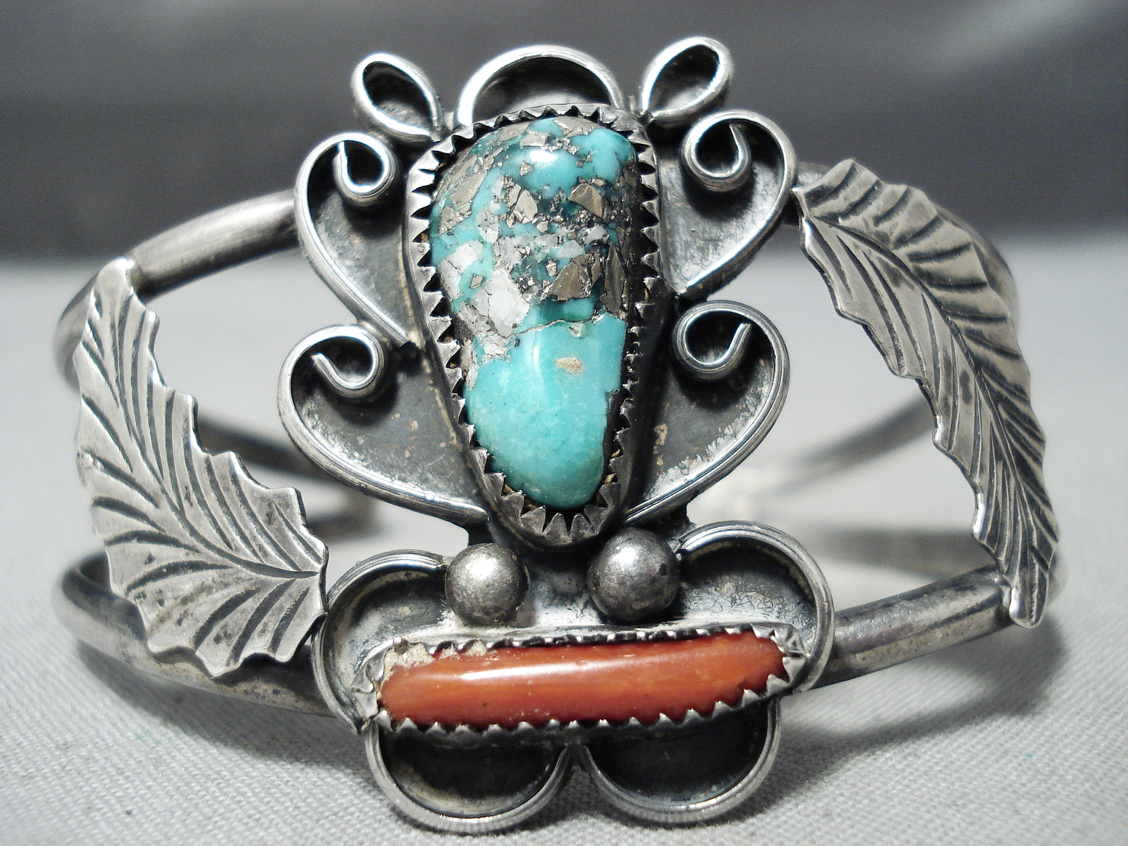 Opulent Twist Wire Vintage Navajo Pilot Mntn Turquoise Native American Jewelry Silver Bracelet Opulent Twist Wire Vintage Navajo Pilot Mntn Turquoise Native American Jewelry Silver Bracelet