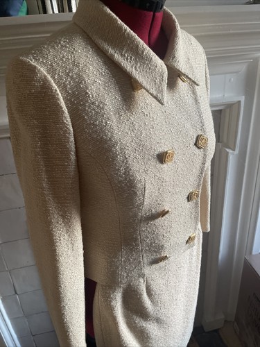 Cremefarbene Dorethea Bis Couture Jacke und Rock - Bild 2 von 9