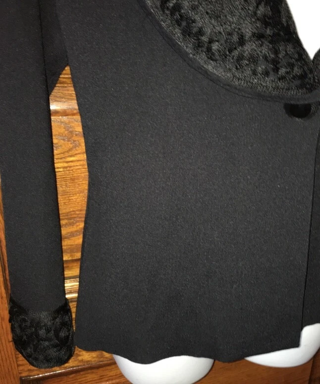 CHAQUETA SUÉTER LAURA ASHLEY negra tejida rayón elegante diseño cuello bordado, pm Foto 4 de 4