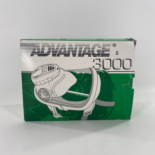 NEW MSA Advantage 3000 Full Face Mask Model 3200 Size Small (3210) OPEN BOX - Picture 6 of 17