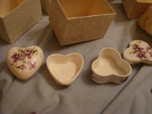 vintage hammersley victorian violets heart box and trefoil trinket boxed - Picture 2 of 6