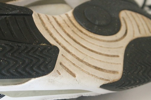 Scarpe da basket Nike Air Jordan taglia 10 Max Aura bianco oro nero AQ9084-107 USATE - Foto 9 di 15