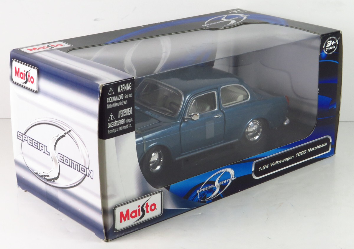 Maisto Special Edition Volkswagen 1600 Notchback T3 VW Blue 1:24