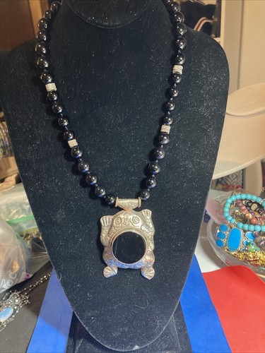 Boho Onyx Silver Tone Etched Frog Pendant Reversible Statement Necklace 20” DS - Picture 6 of 9