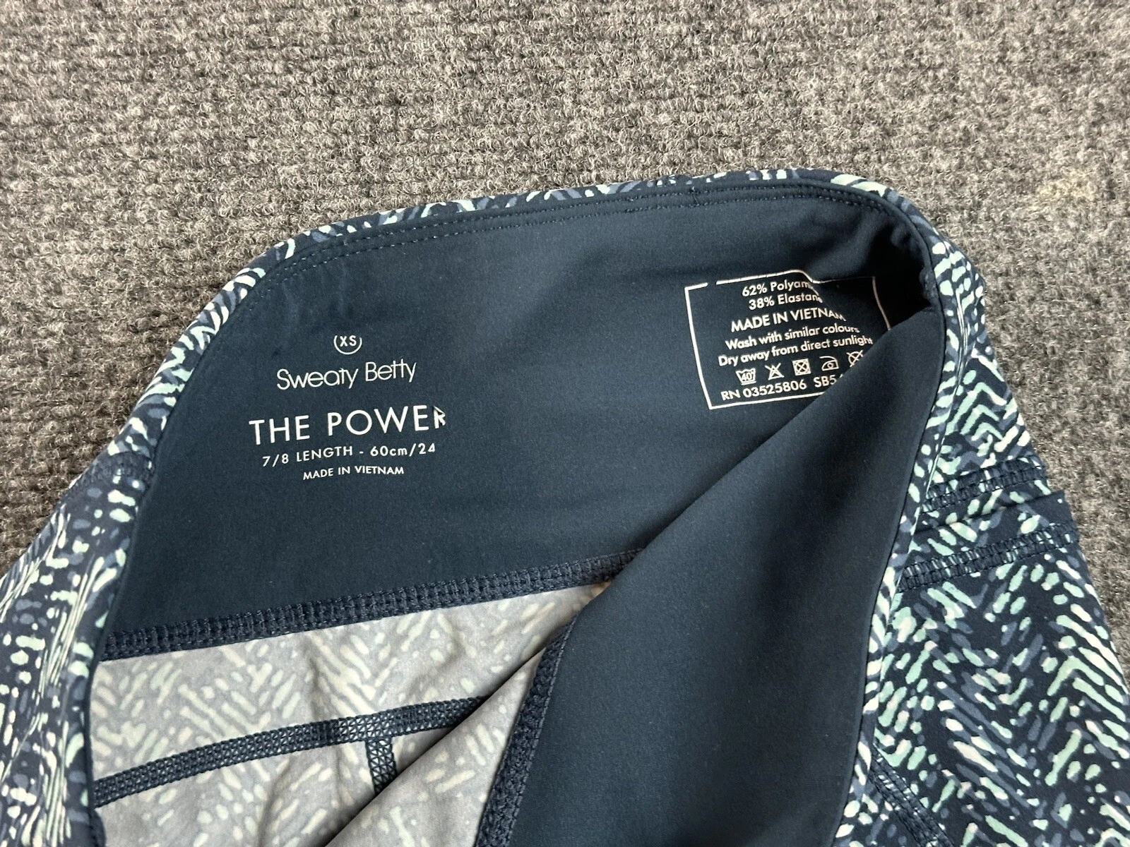 sweaty-betty blue geometric power 7/8th length pocket athletic leggings